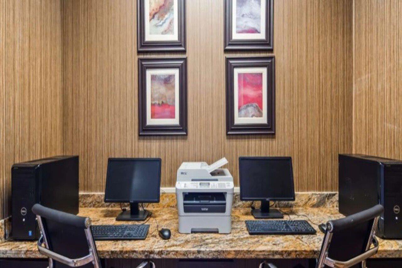 Best Western Plus Hobby Airport Inn And Suites Houston Exteriör bild