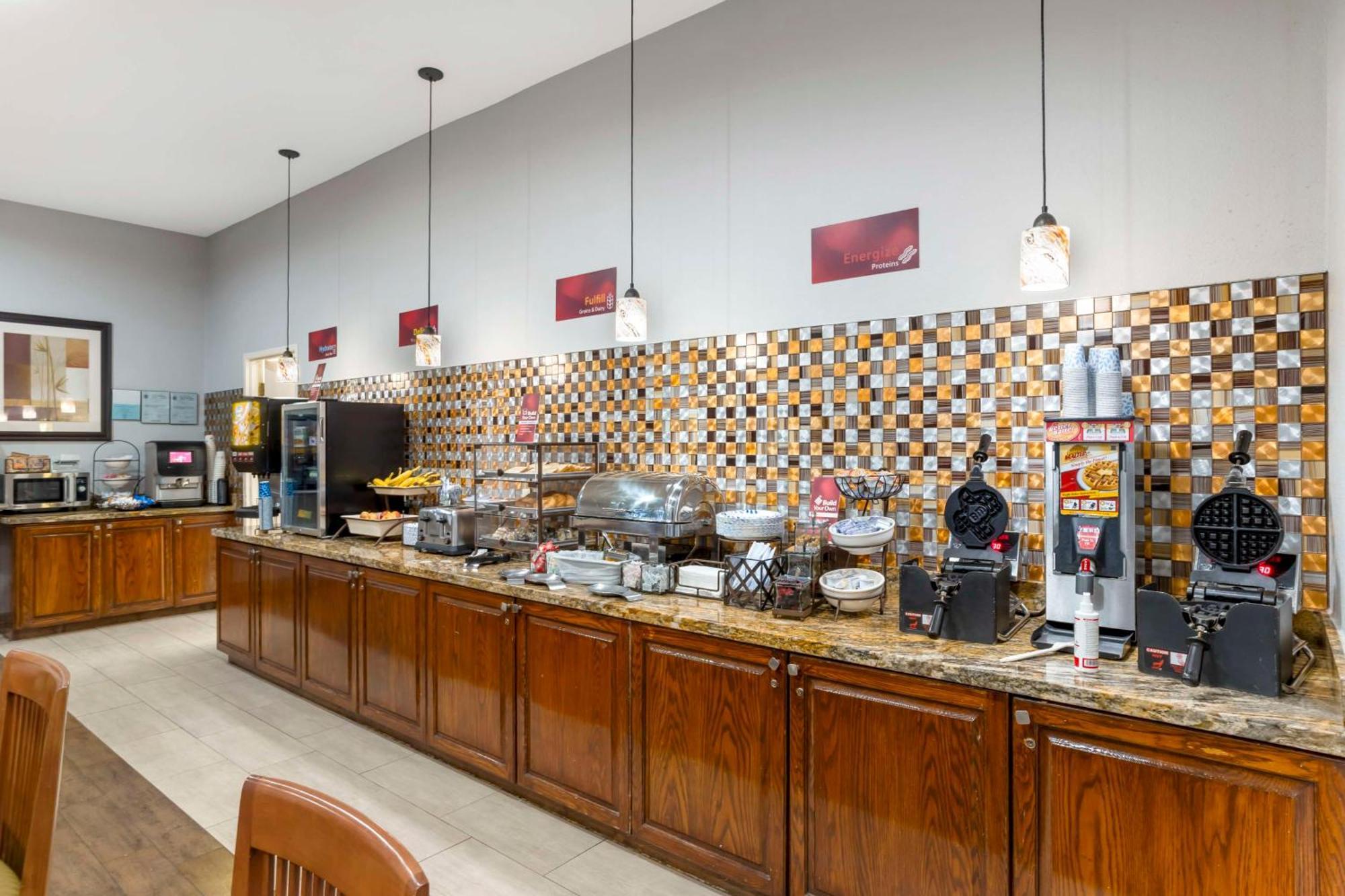 Best Western Plus Hobby Airport Inn And Suites Houston Exteriör bild