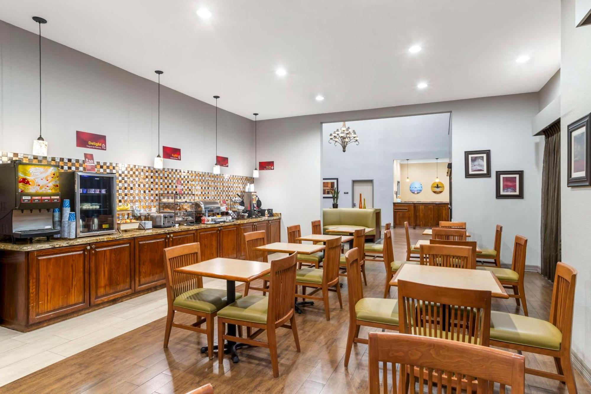 Best Western Plus Hobby Airport Inn And Suites Houston Exteriör bild